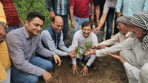 प्रकृतिक को संजोए रखना हम सब की जिम्मेवारी -डॉ सिकंदर